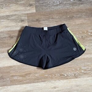 IllumiNite running shorts